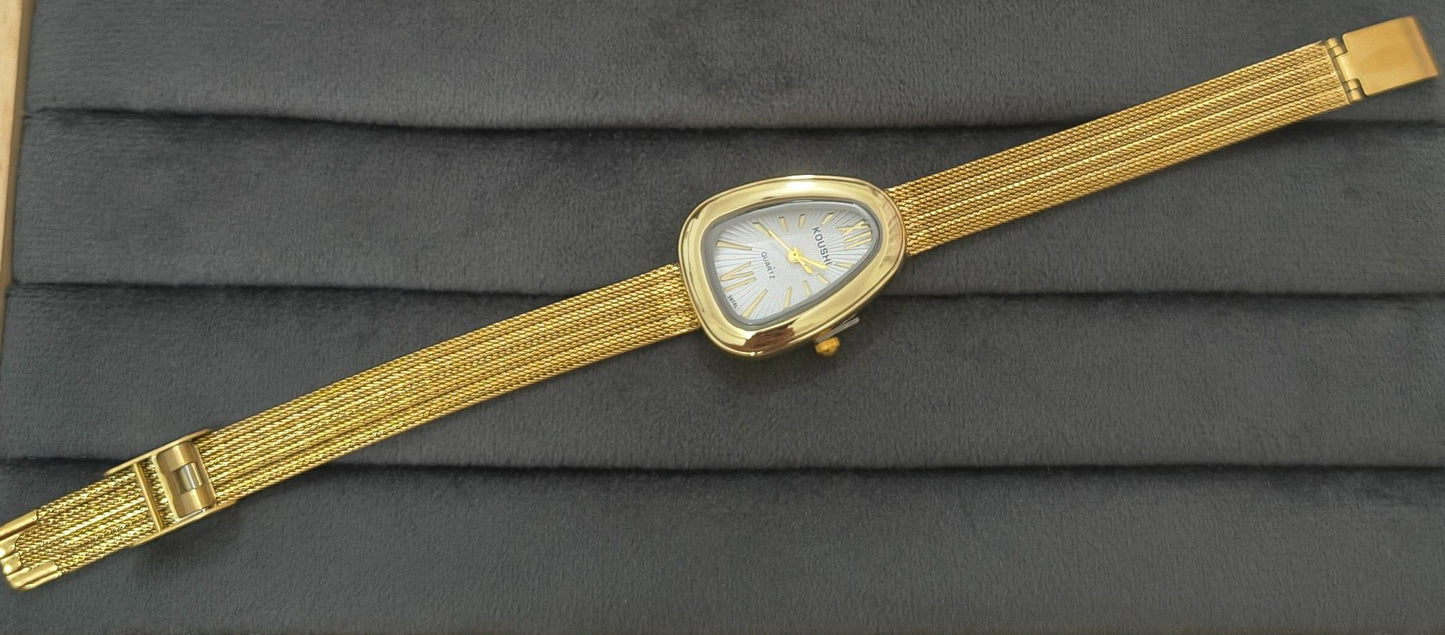 Anti Tarnish Vintage Wrist Watch Shiny Dial 18K Gold Plated