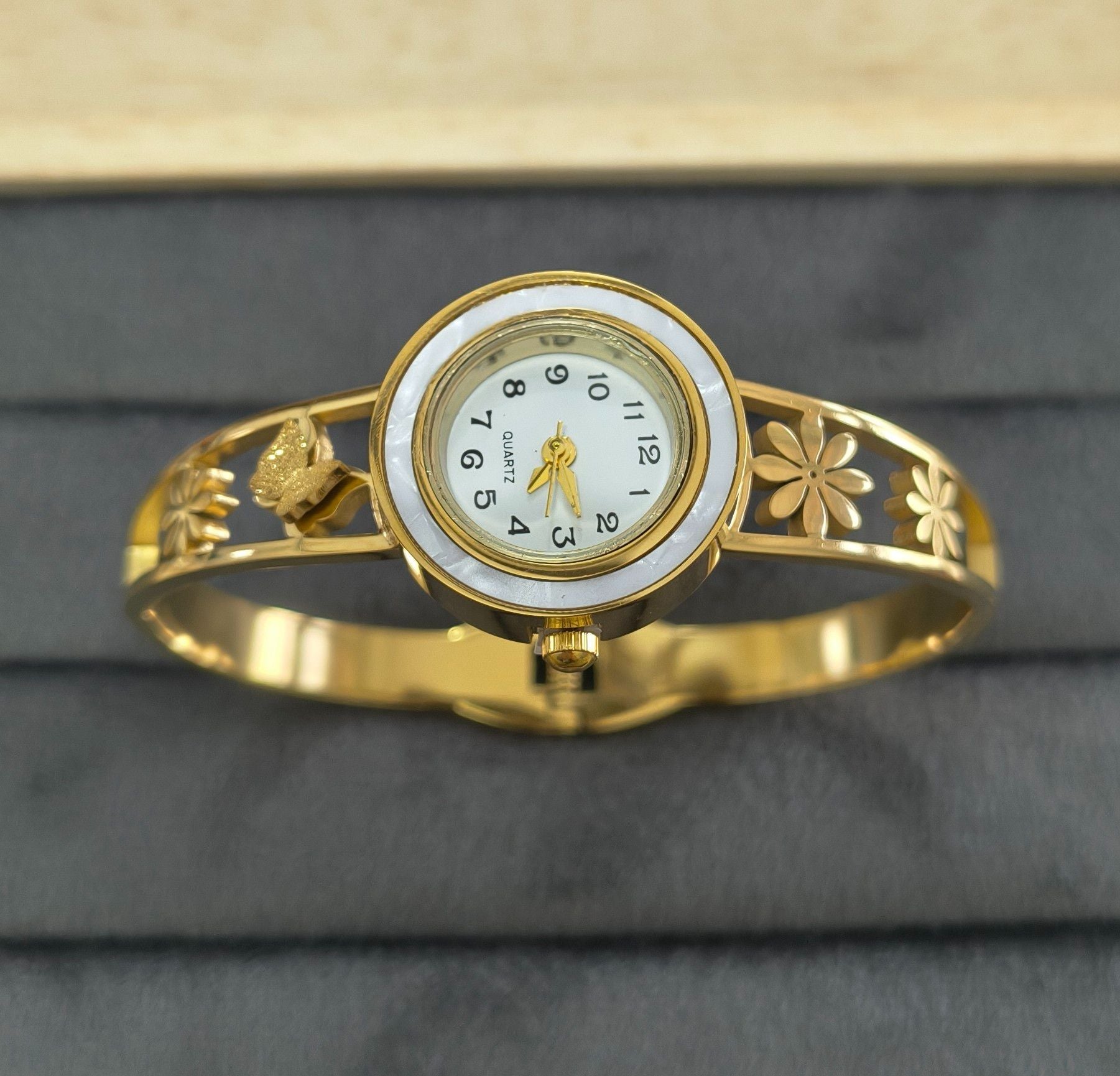 Anti Tarnish Watch Charms Bracelet 18K Gold Plated