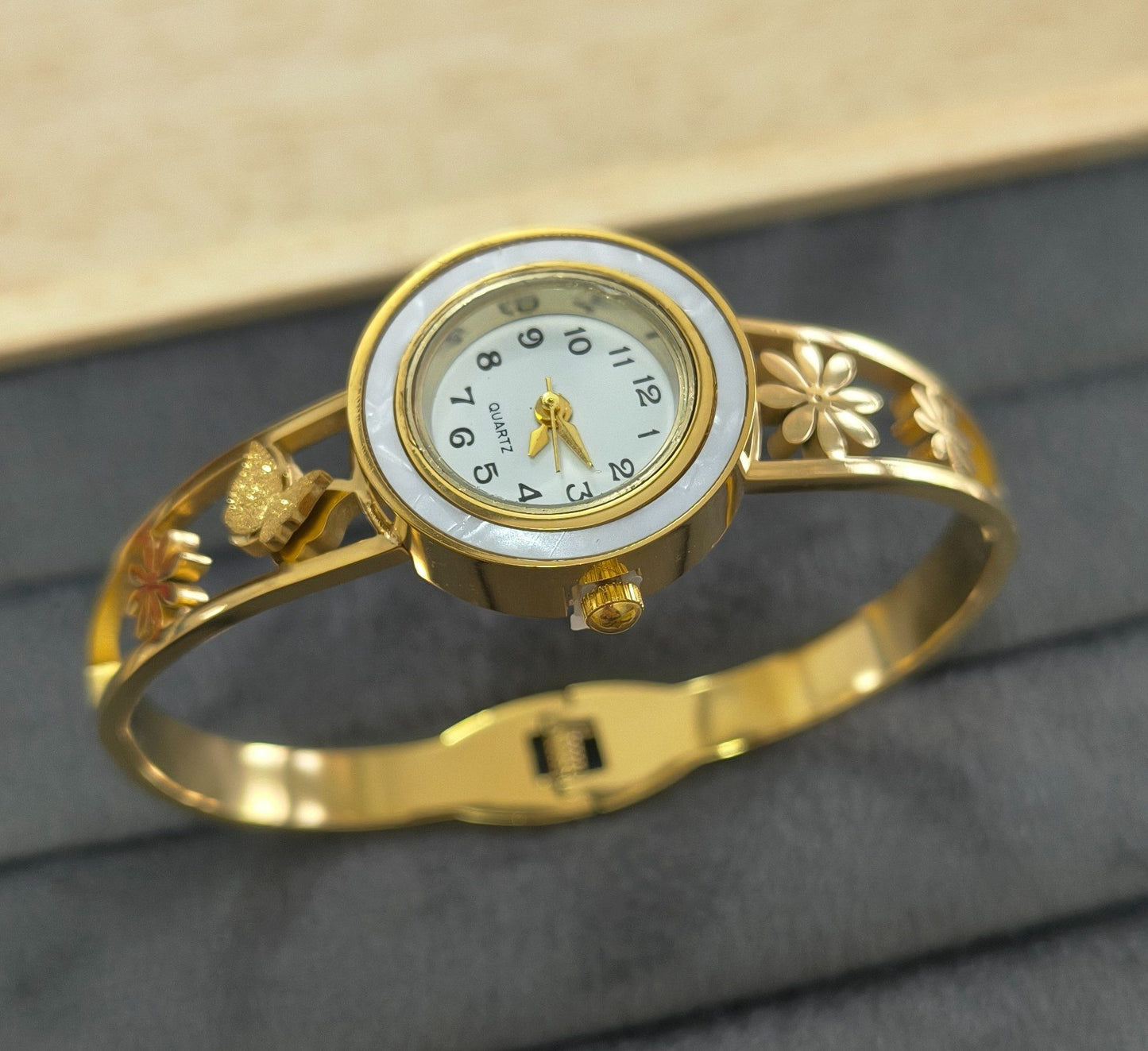 Anti Tarnish Watch Charms Bracelet 18K Gold Plated