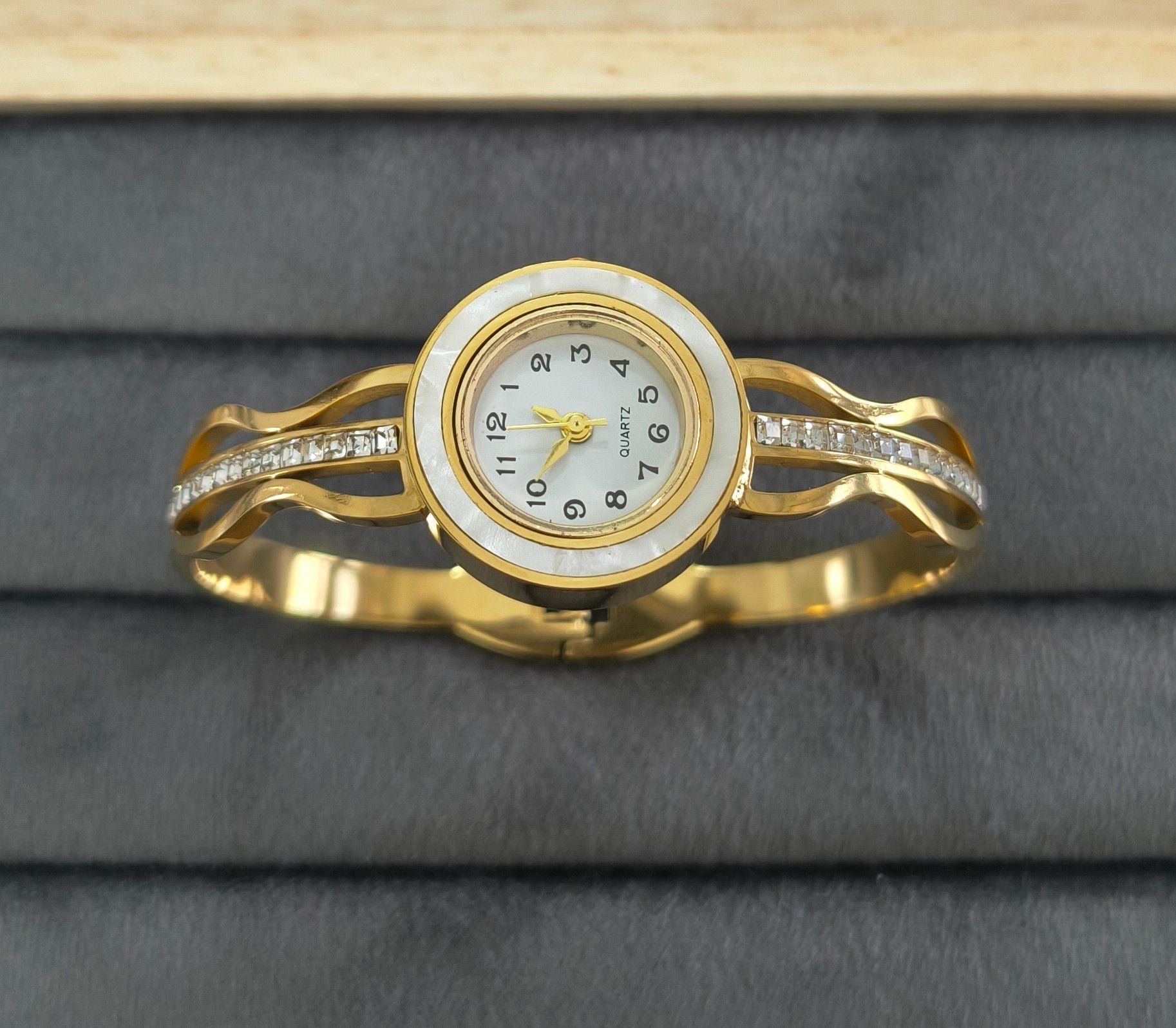 Anti Tarnish Watch Diamond Studded Bracelet 18K Gold Plated