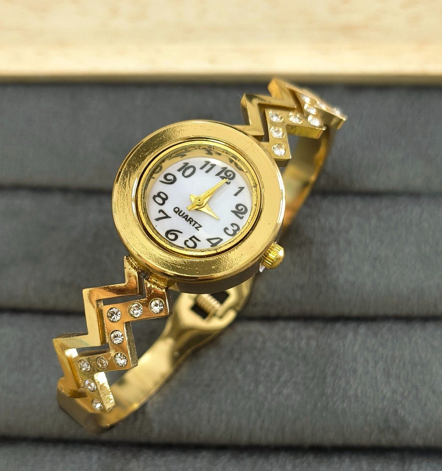 Anti Tarnish Watch Stone Studded Bracelet 18K Gold Plated