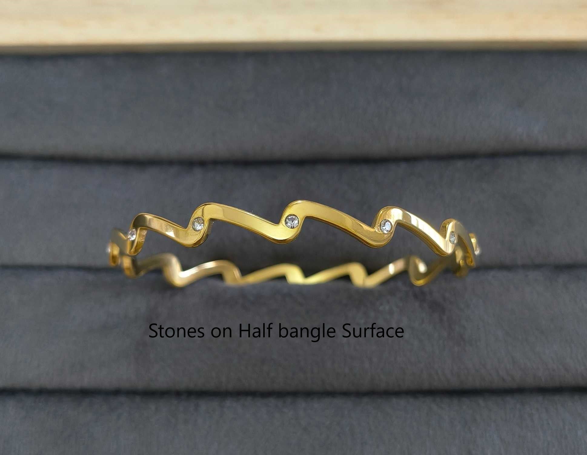 Anti Tarnish Wavy Stone Bangle Bracelet 18K Gold Plated