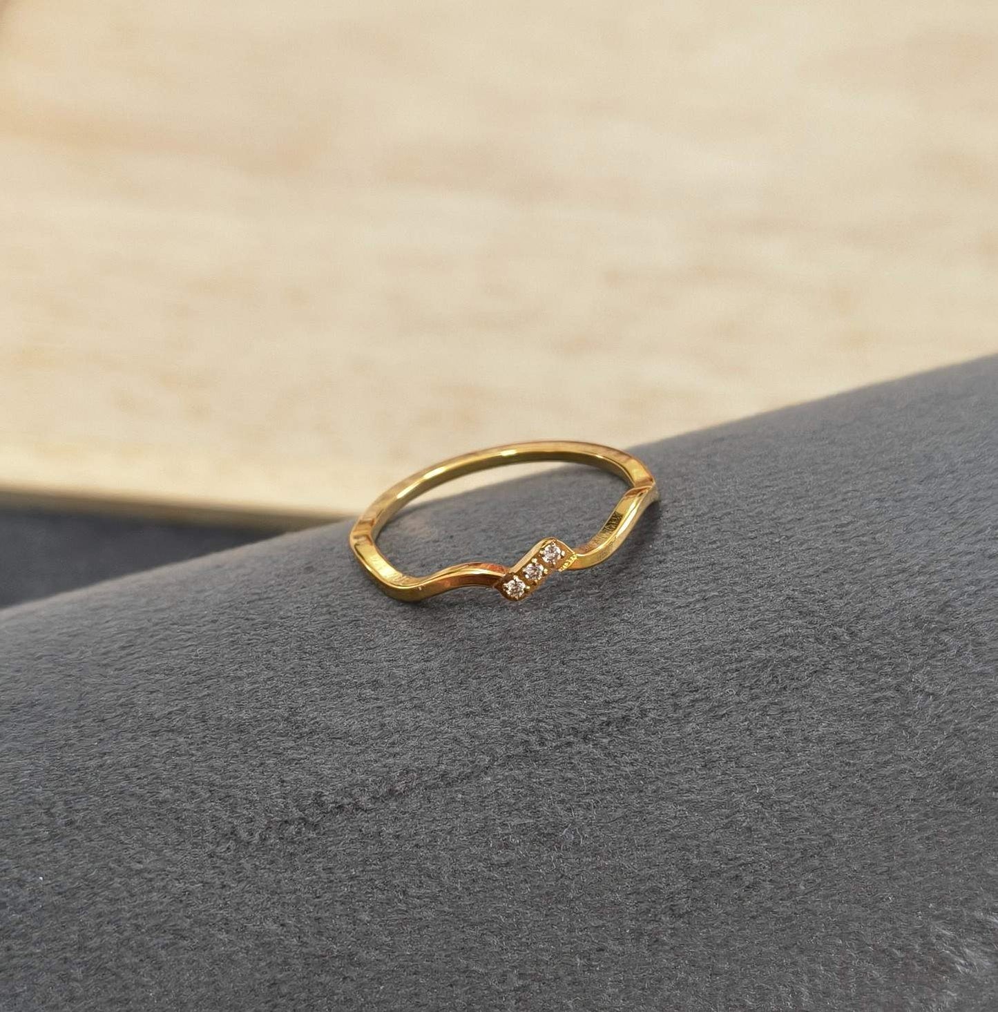 Anti Tarnish Wedding Wave Band Ring 18K Gold Plated