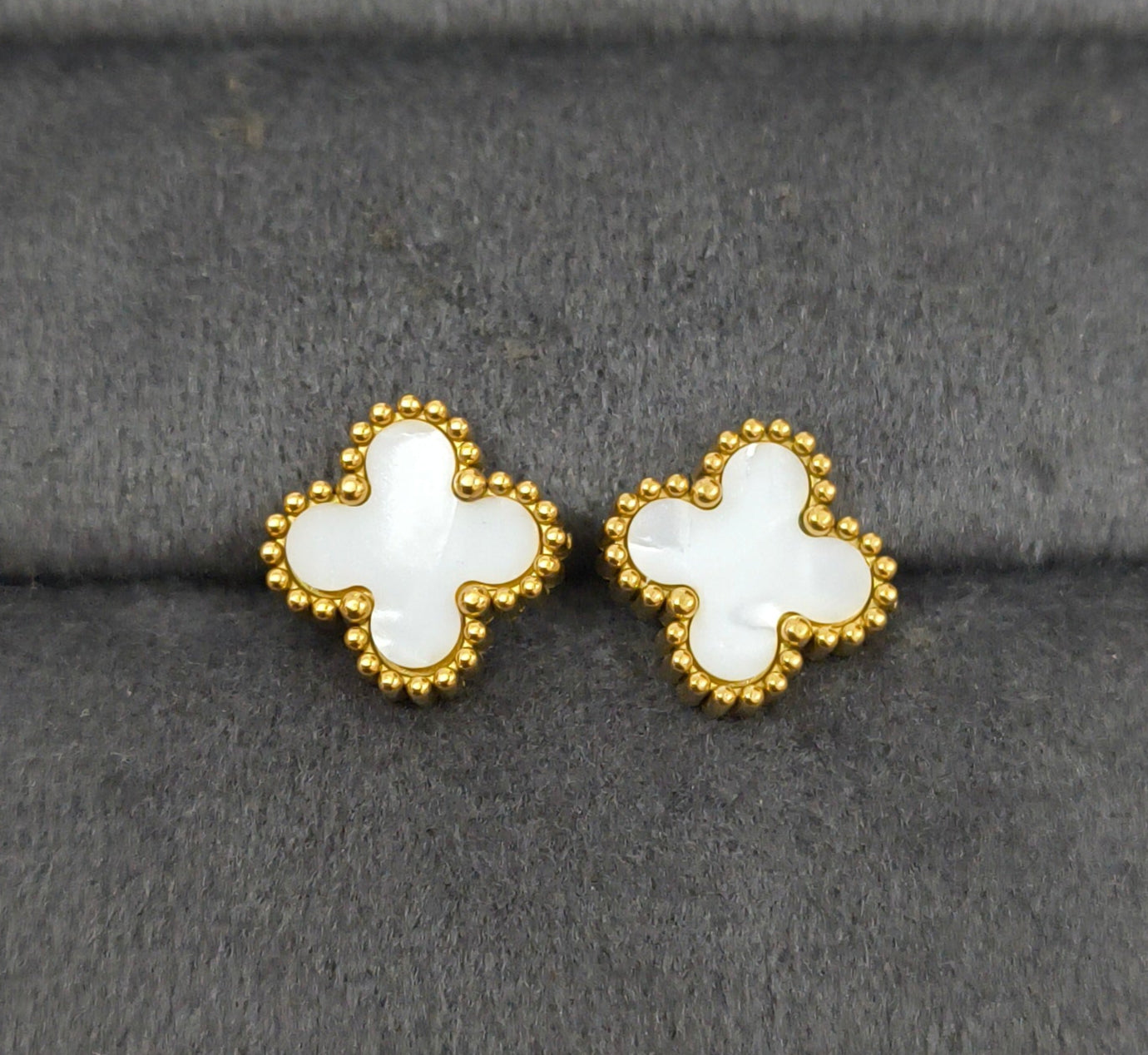 Anti Tarnish White Clover Studs Earring 18K Gold Plated