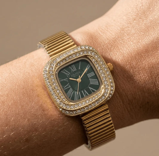 Anti Tarnish Wrist Watch Dazzling Green Dial 18K Gold Plated