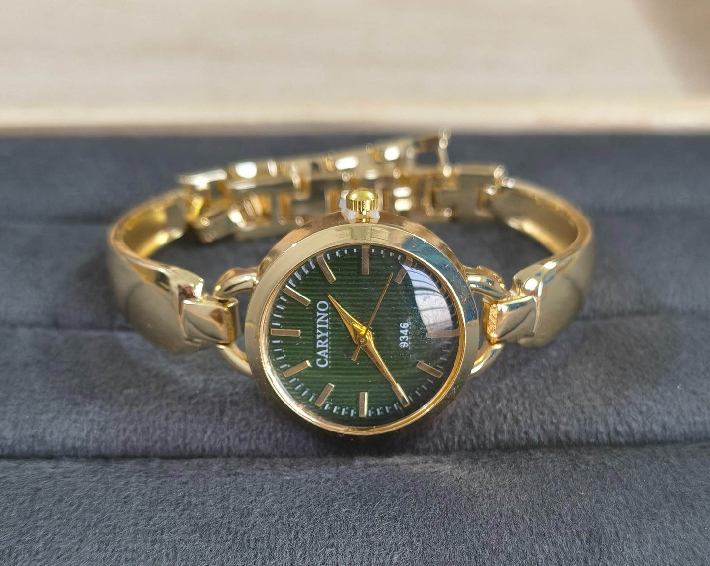 Anti Tarnish Wrist Watch Golden Green Dial 18K Gold Plated