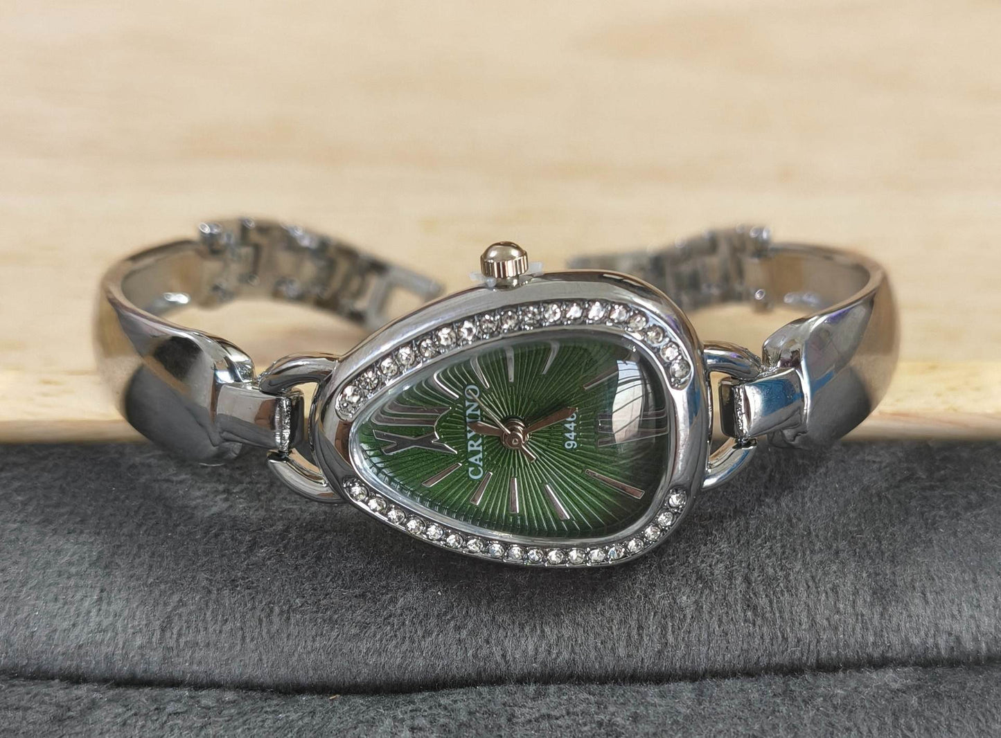 Anti Tarnish Wrist Watch Silver Green Dial 18K Gold Plated
