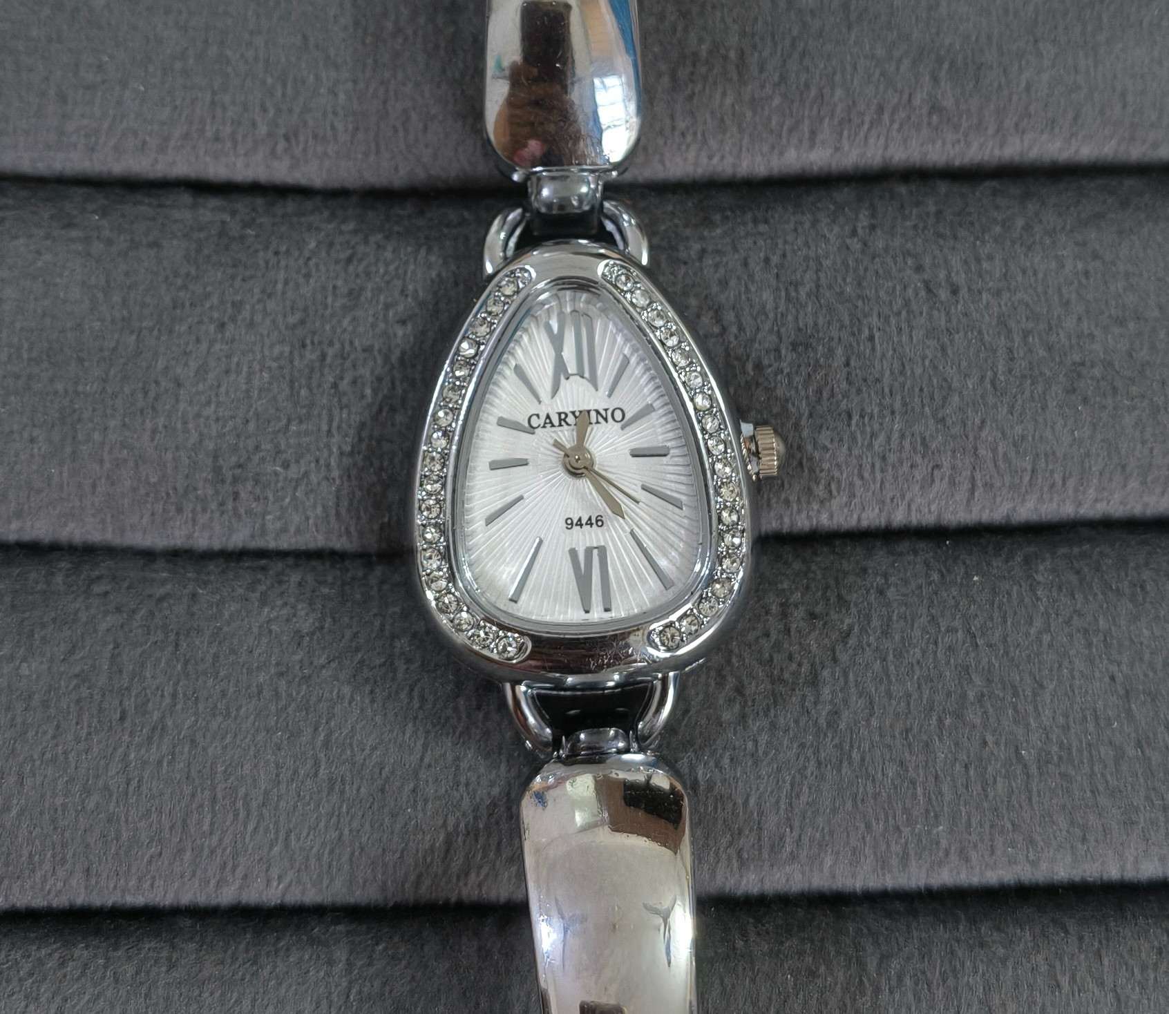 Anti Tarnish Wrist Watch Silver White Dial 18K Gold Plated