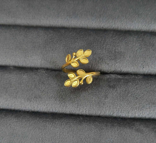 Antitarnish Adjustable Leaf Shape Ring 18K Gold Plated