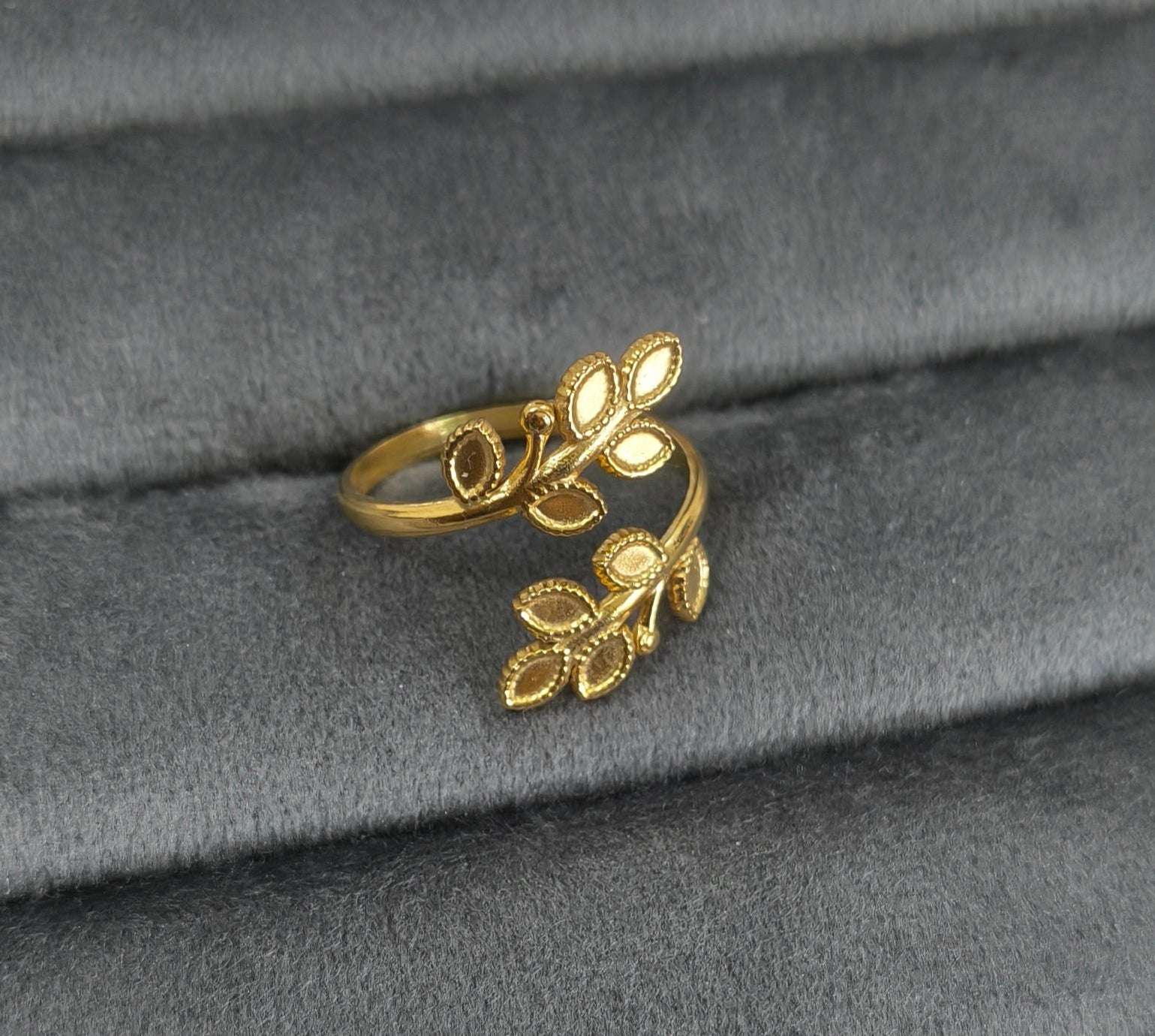 Antitarnish Adjustable Leaf Shape Ring 18K Gold Plated