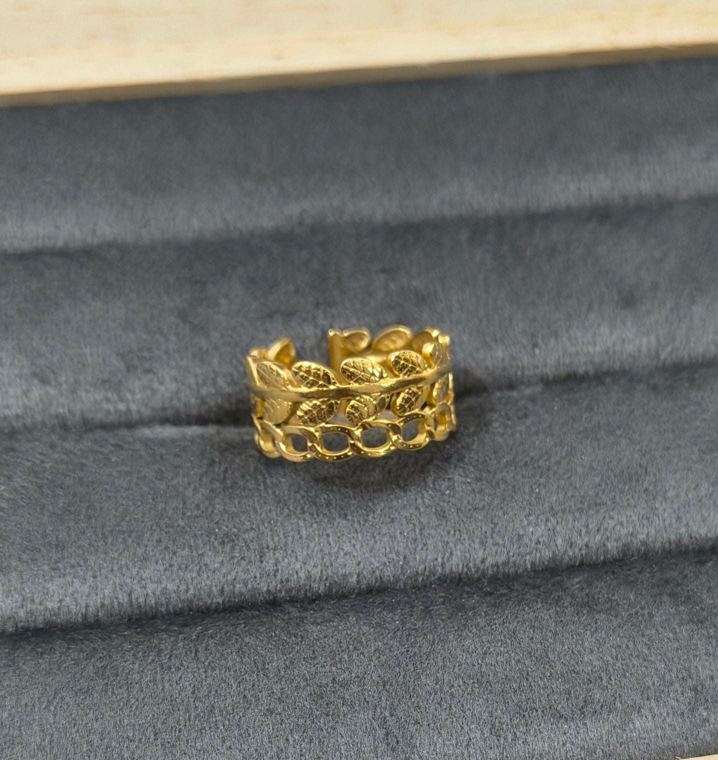 Antitarnish Adjustable Link Leaf Ring 18K Gold Plated