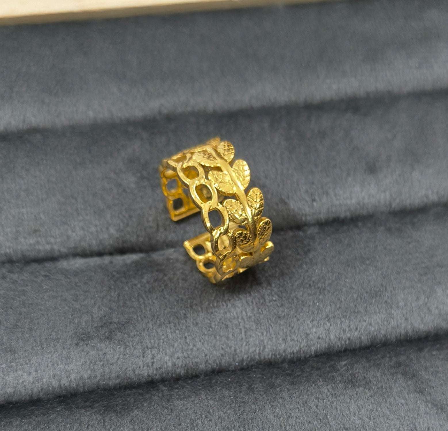 Antitarnish Adjustable Link Leaf Ring 18K Gold Plated