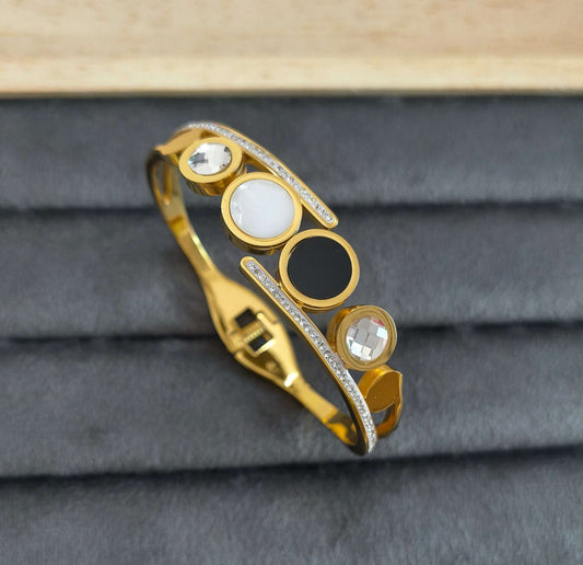Antitarnish Babysize Black White Circle Bracelet 18K Gold Plated