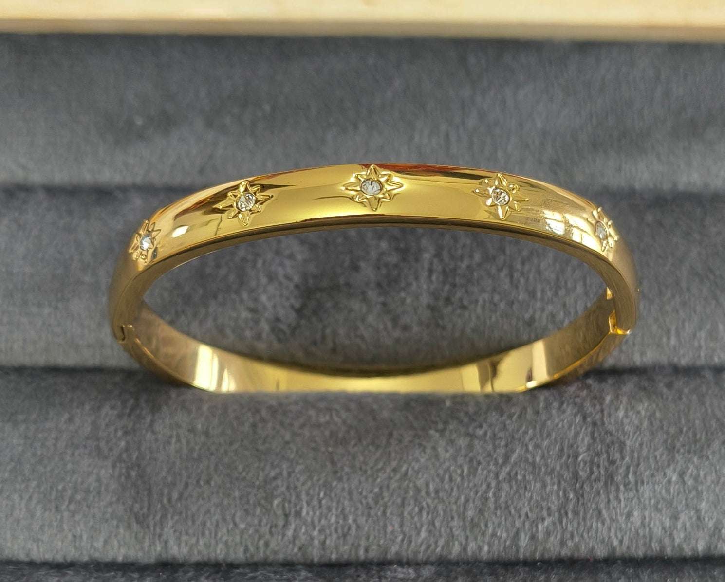 Antitarnish Babysize Shining Stars Bracelet 18K Gold Plated