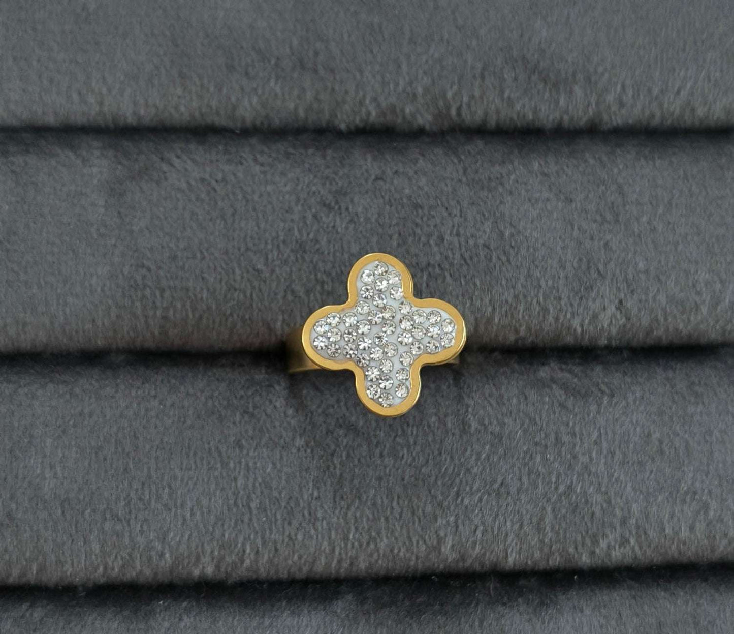 Antitarnish Bold Clover Stone Studded Ring 18K Gold Plated