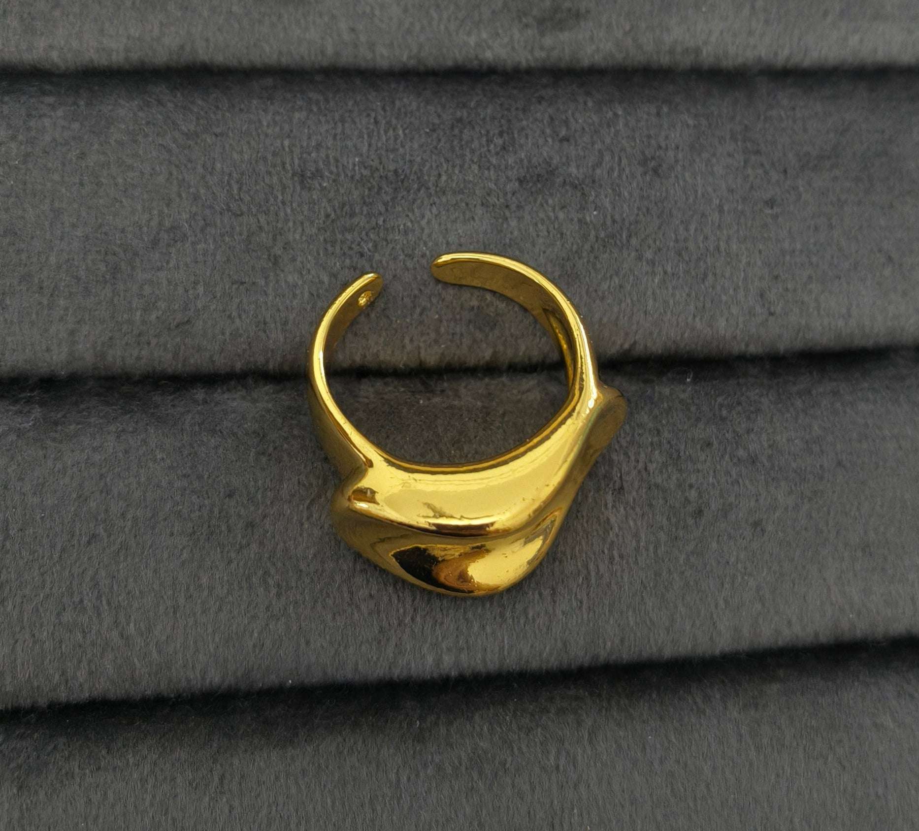 Antitarnish Bright Gold Plated Chunky Gold Digger Ring