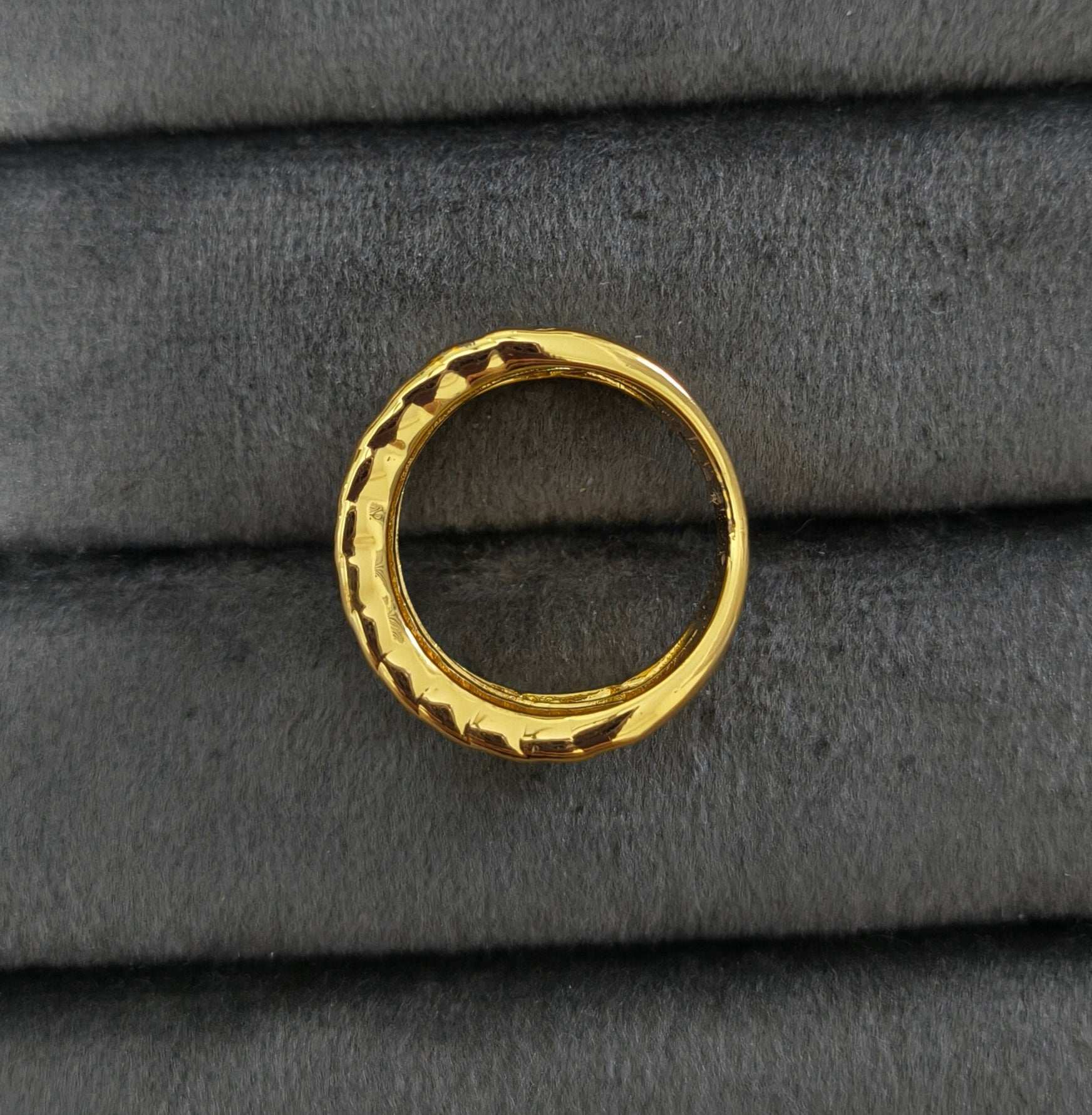 Antitarnish Bright Gold Plated Chunky Link Chain Ring
