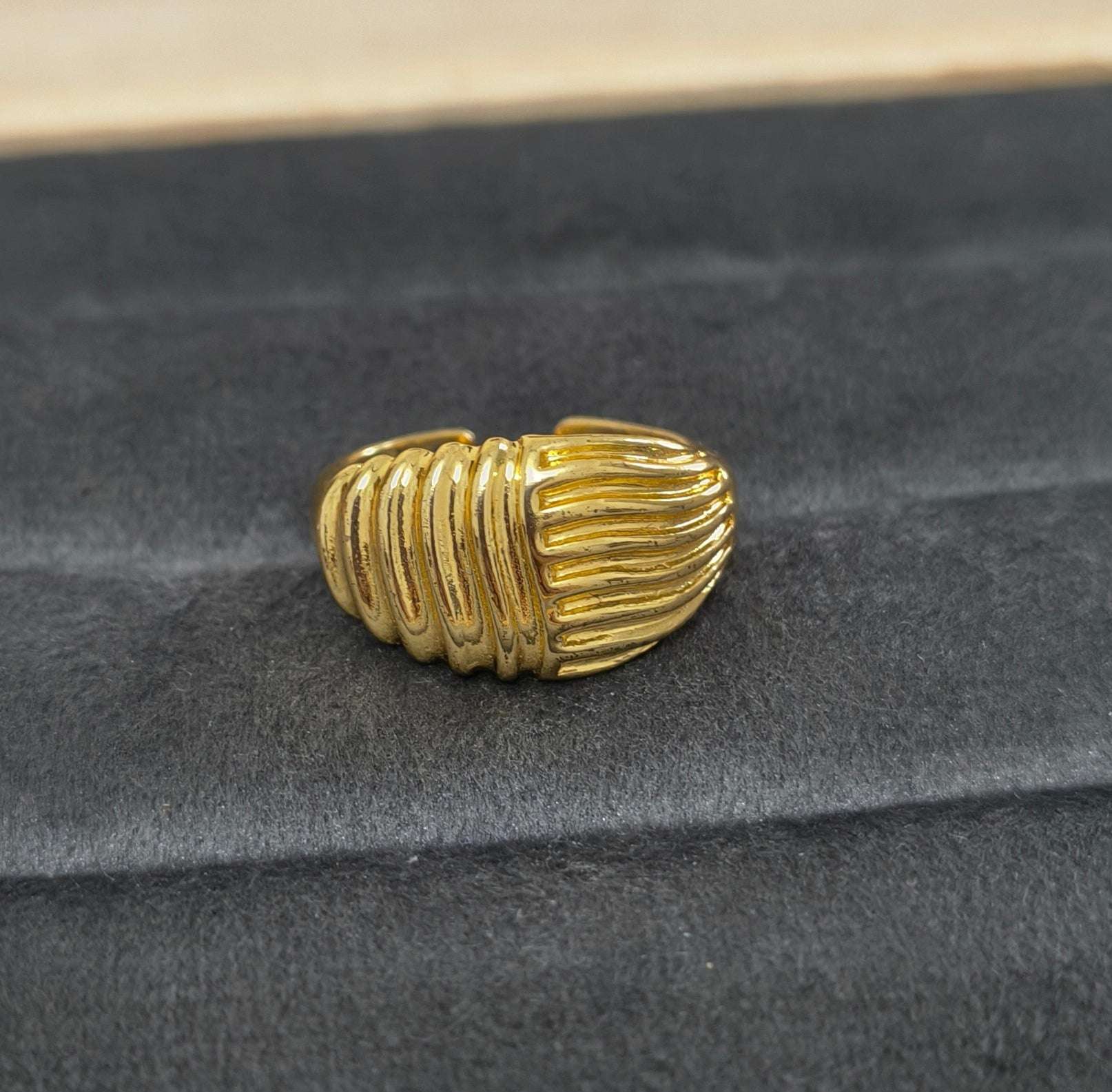 Antitarnish Bright Gold Plated Twisted Lines Ring