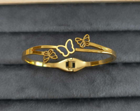 Antitarnish Butterfly Charm Babysize Bracelet 18K Gold Plated