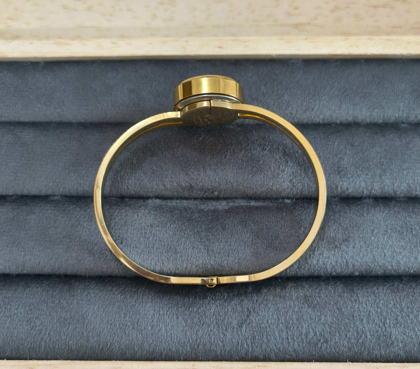 Antitarnish Cartier Style Openable Bracelet Watch 18K Gold Plated