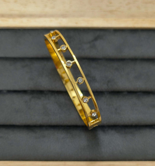 Antitarnish Diamond Charmed Bangle Bracelet 18K Gold Plated