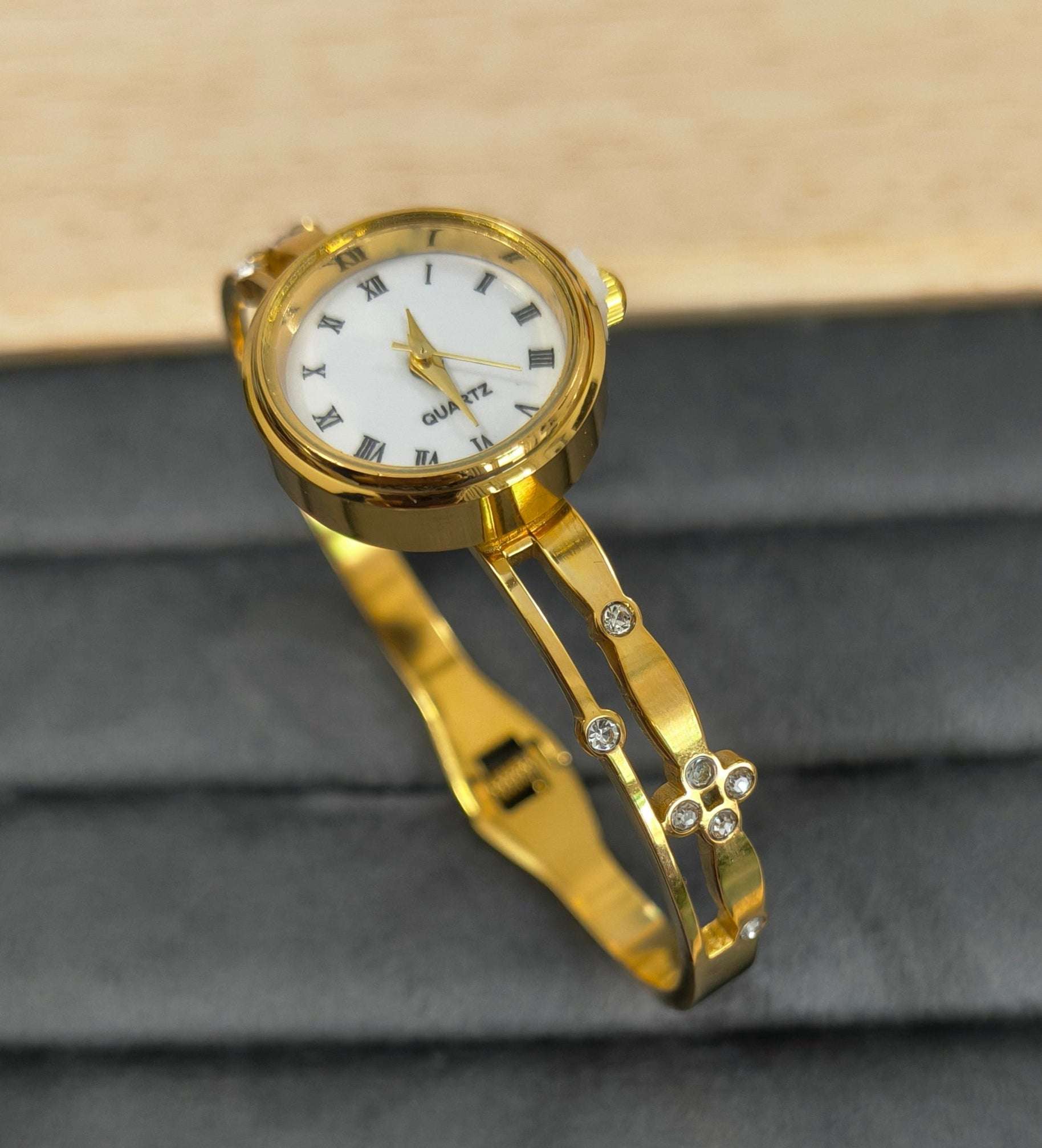 Antitarnish Diamond Studded Openable Bracelet Watch 18K Gold Plated