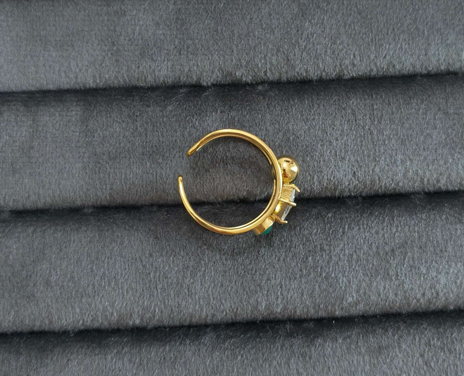 Antitarnish Emerald Bead and Diamond Ring 18K Gold Plated