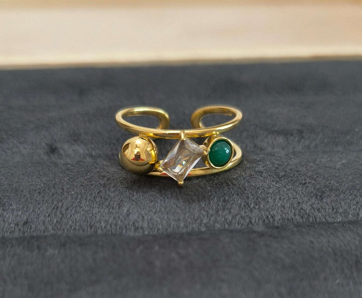 Antitarnish Emerald Bead and Diamond Ring 18K Gold Plated
