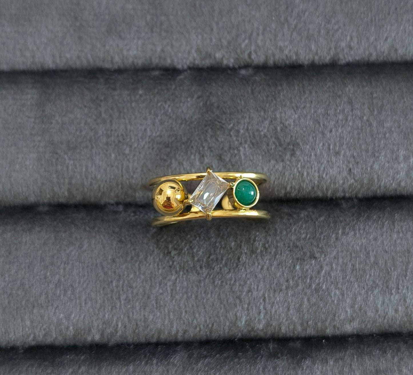 Antitarnish Emerald Bead and Diamond Ring 18K Gold Plated