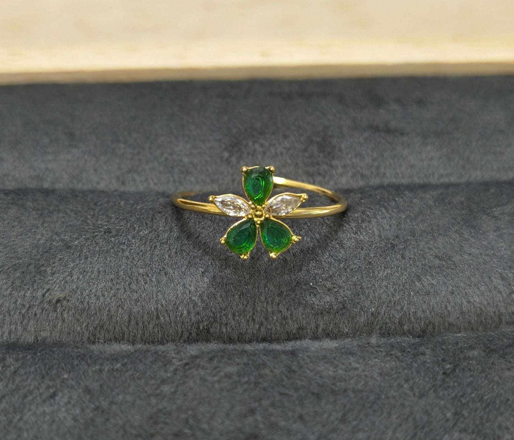 Antitarnish Emerald Green Floral Solitaire Ring 18K Gold Plated