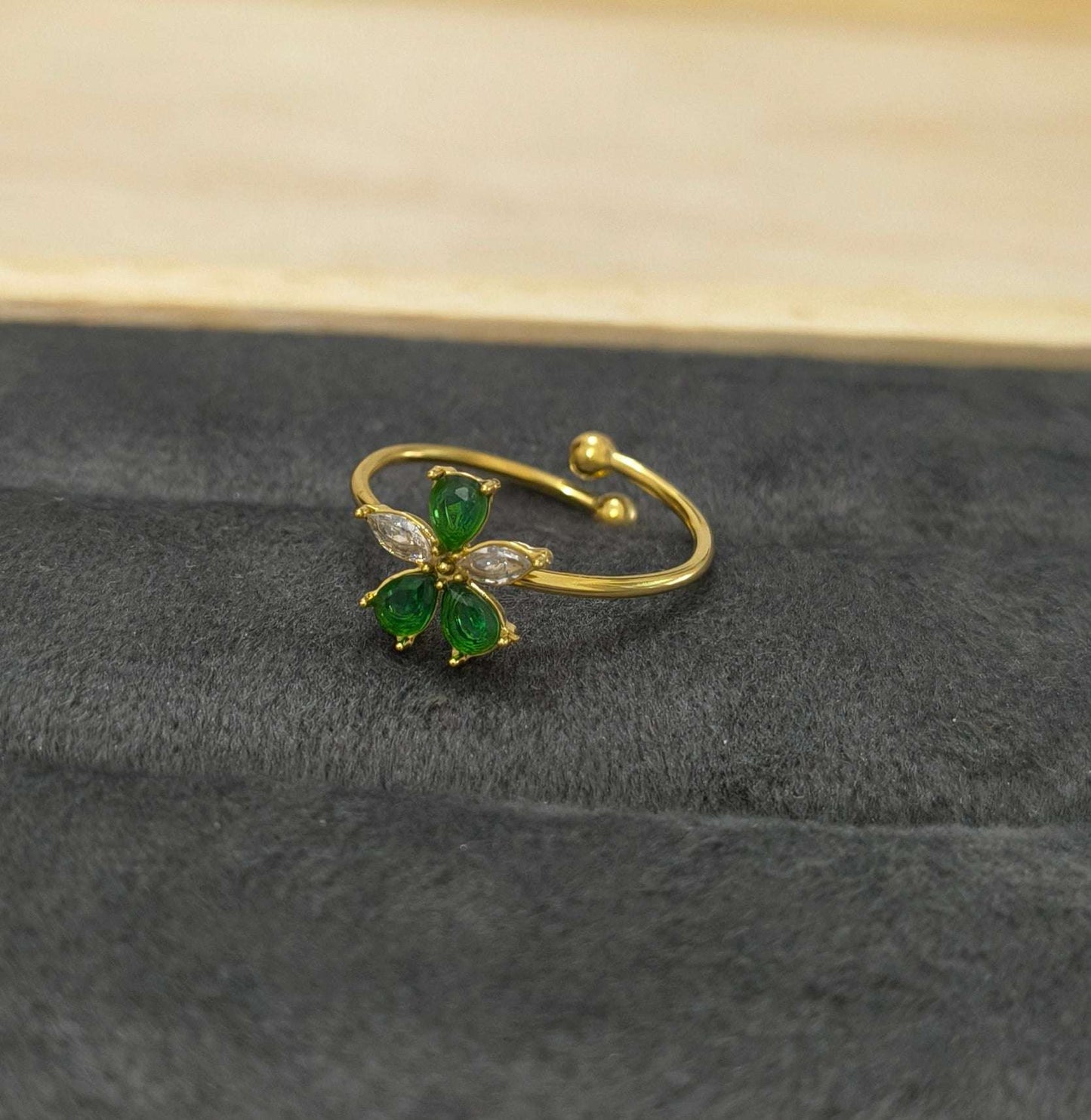 Antitarnish Emerald Green Floral Solitaire Ring 18K Gold Plated