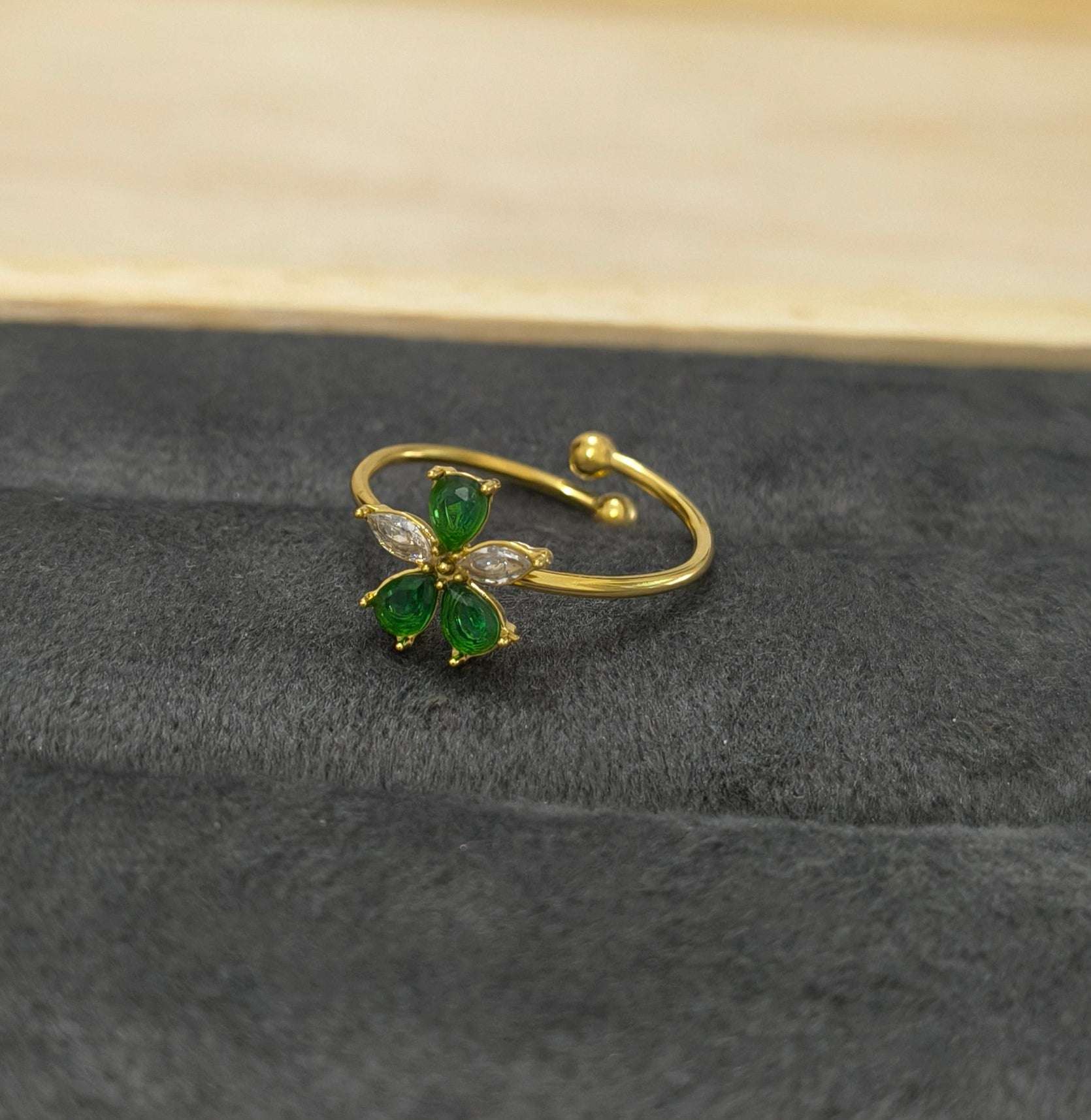 Antitarnish Emerald Green Floral Solitaire Ring 18K Gold Plated