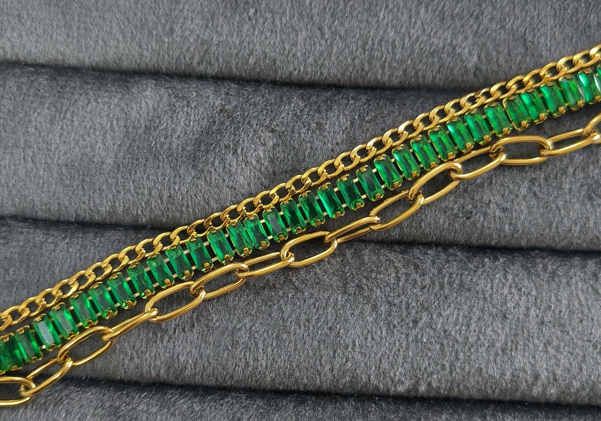 Antitarnish Emeralds & Paperclip Chain Bracelet 18K Gold Plated