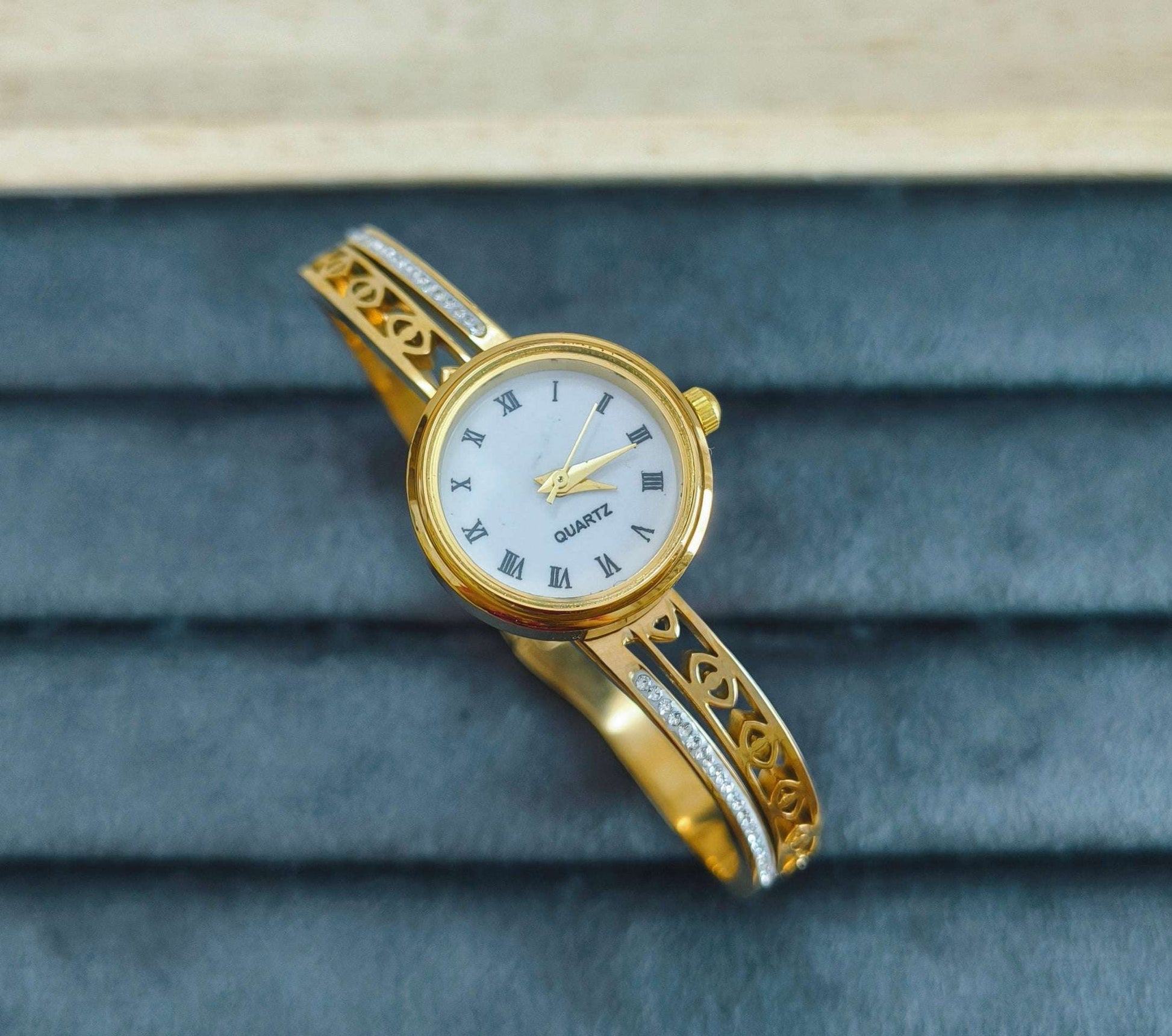 Antitarnish Evil eye Style Openable Bracelet Watch 18K Gold Plated