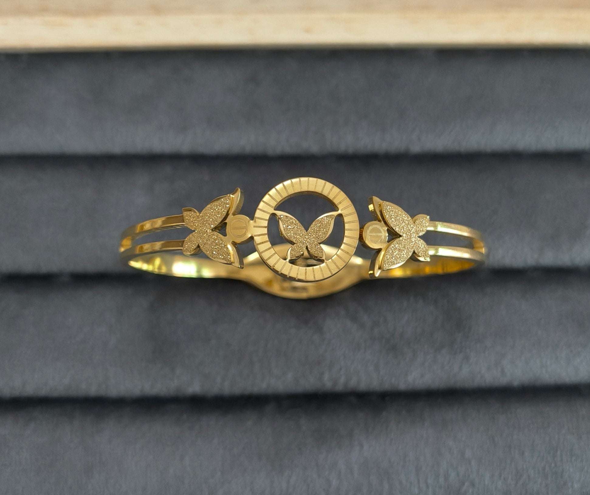 Antitarnish Golden Butterfly Bracelet 18K Gold Plated