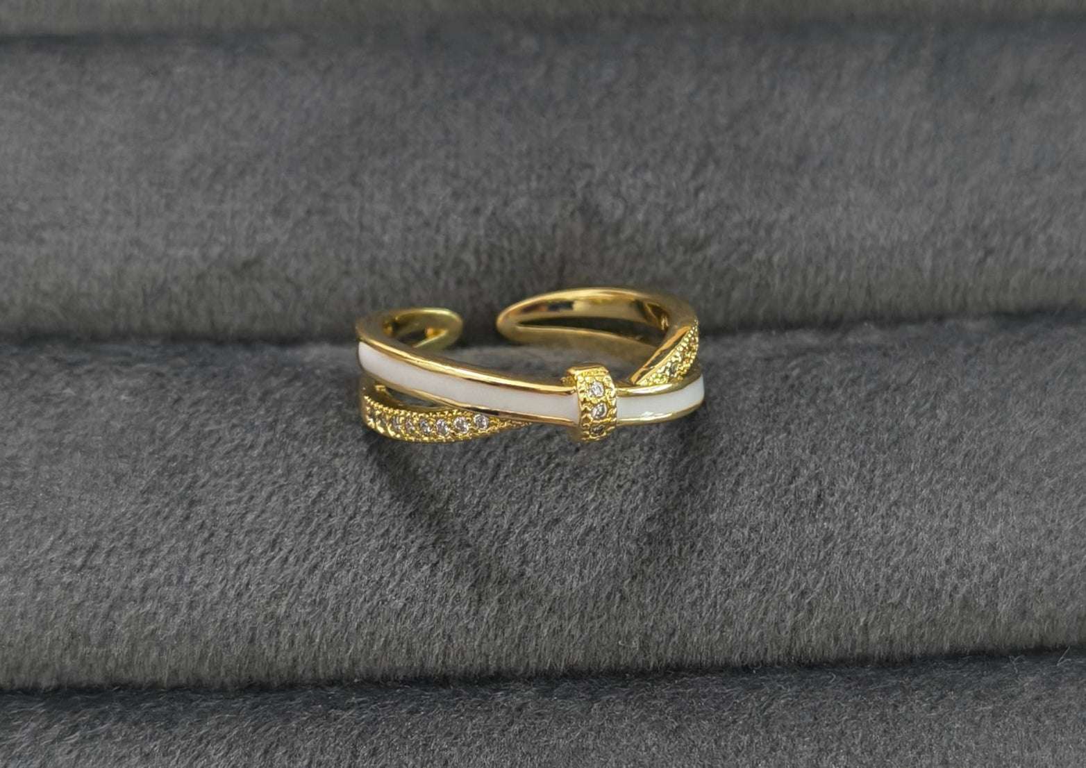 Antitarnish Golden Cloud Knot Ring 18K Gold Plated