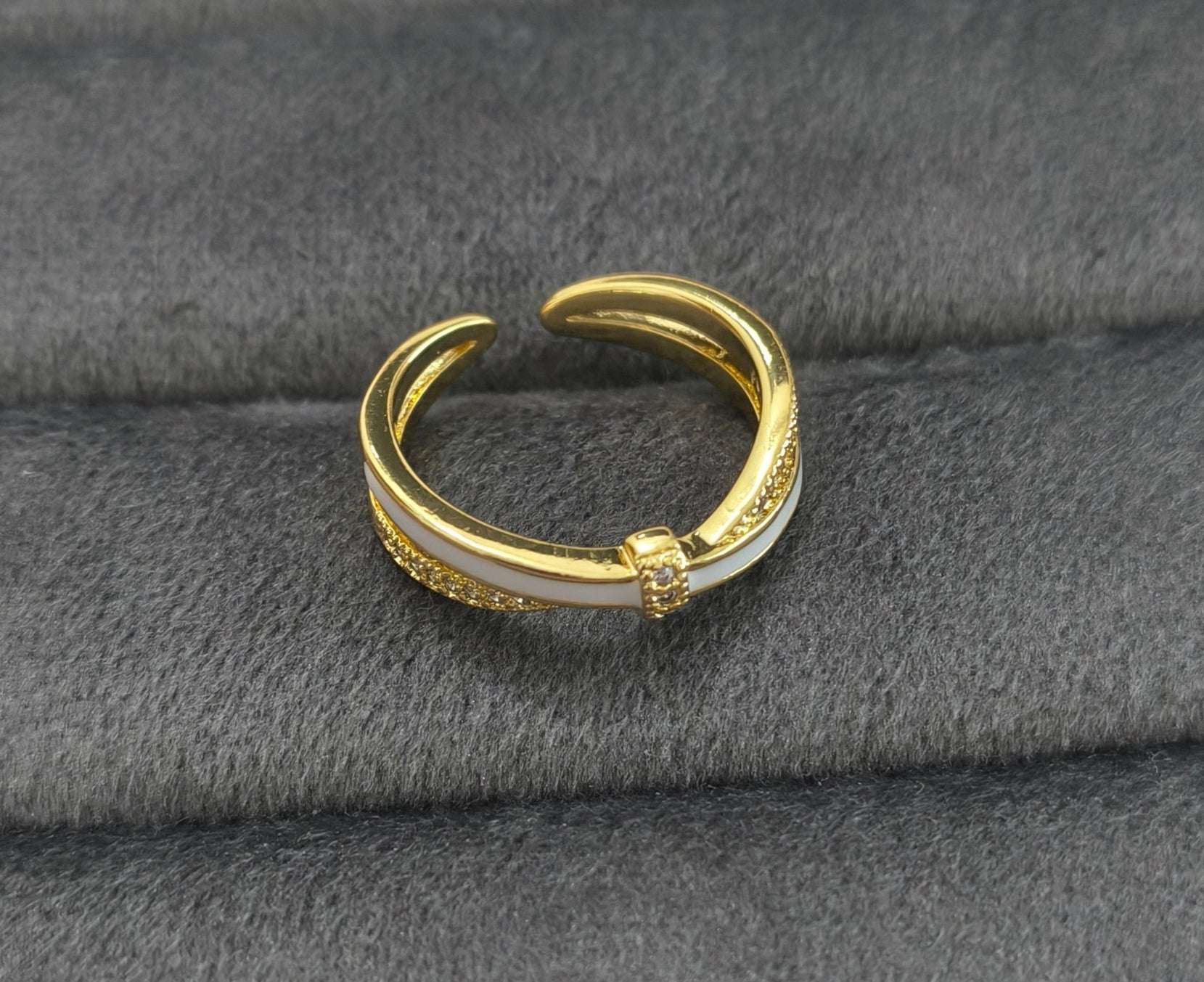 Antitarnish Golden Cloud Knot Ring 18K Gold Plated