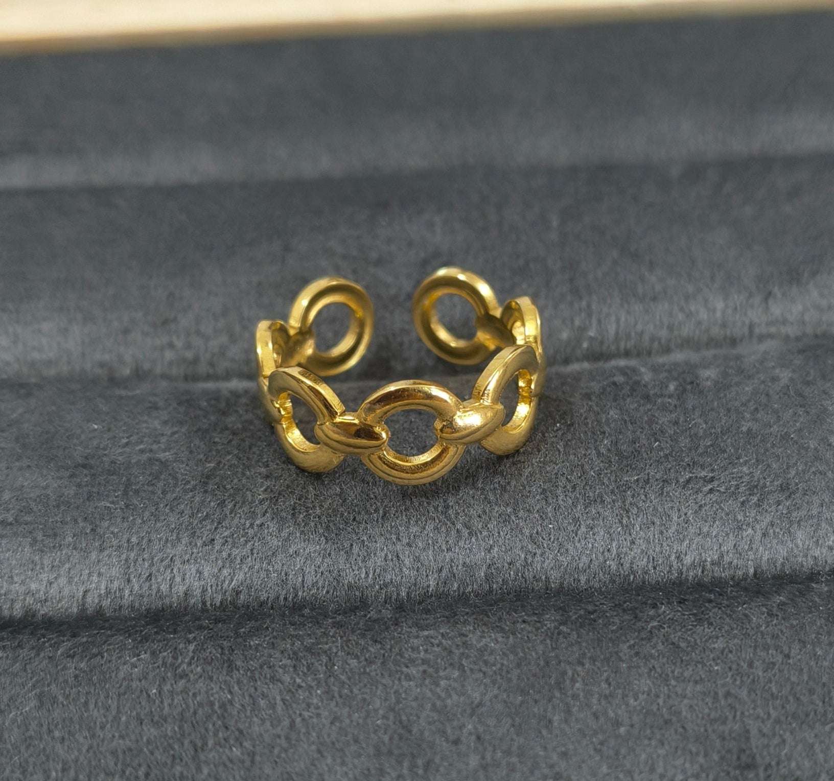 Antitarnish Golden Round Link Chain Ring 18K Gold Plated