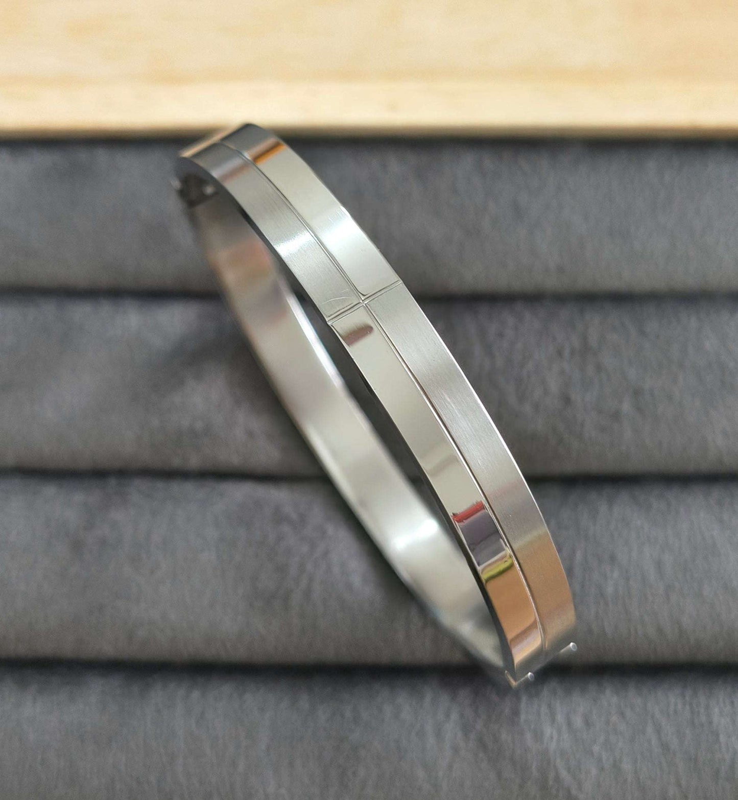 Antitarnish Men's Bracelet Silver Plated Layered Pattern