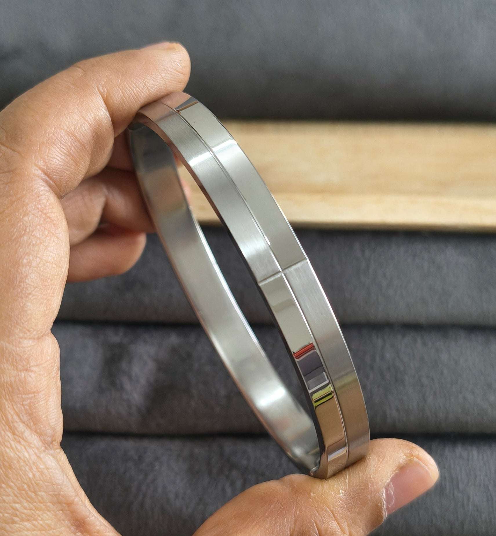 Antitarnish Men's Bracelet Silver Plated Layered Pattern