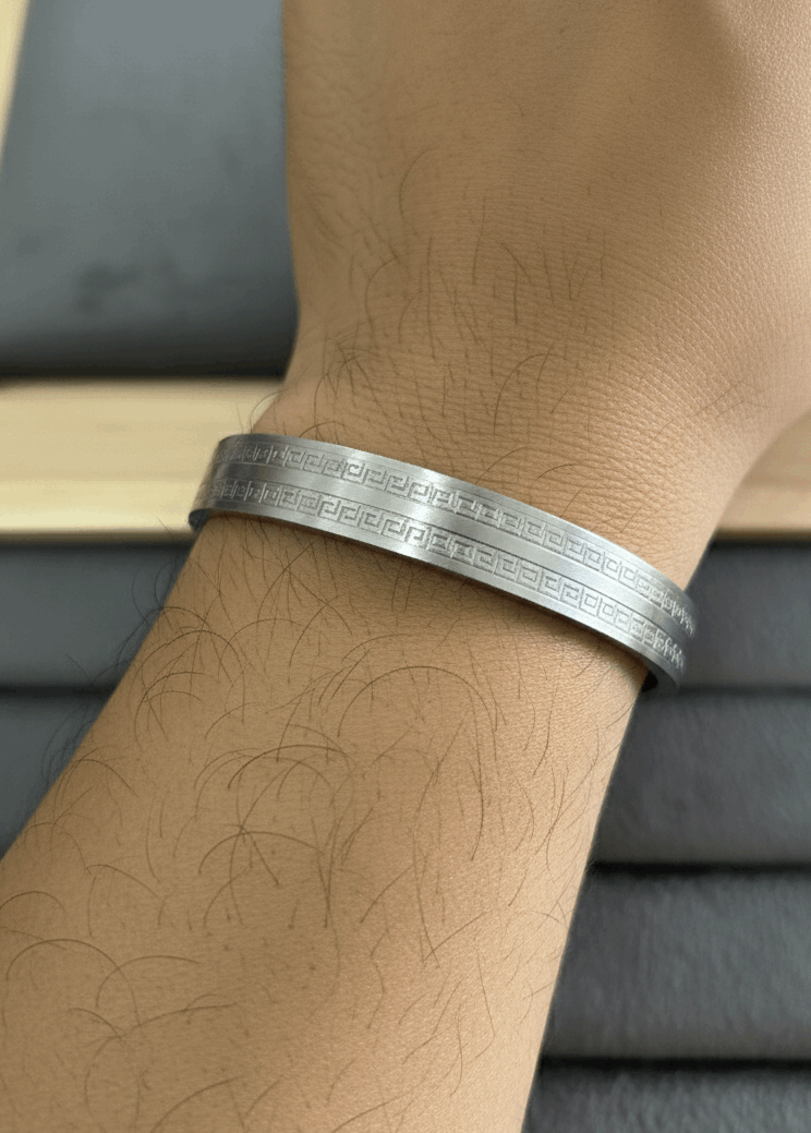 Antitarnish Men's Bracelet Silver Plated Linear Pattern