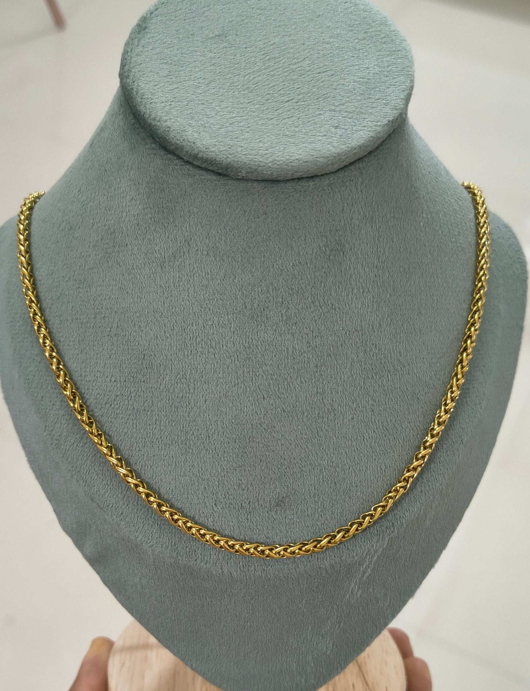 Antitarnish Men's Stylish Braided Chain 18K Gold Plated