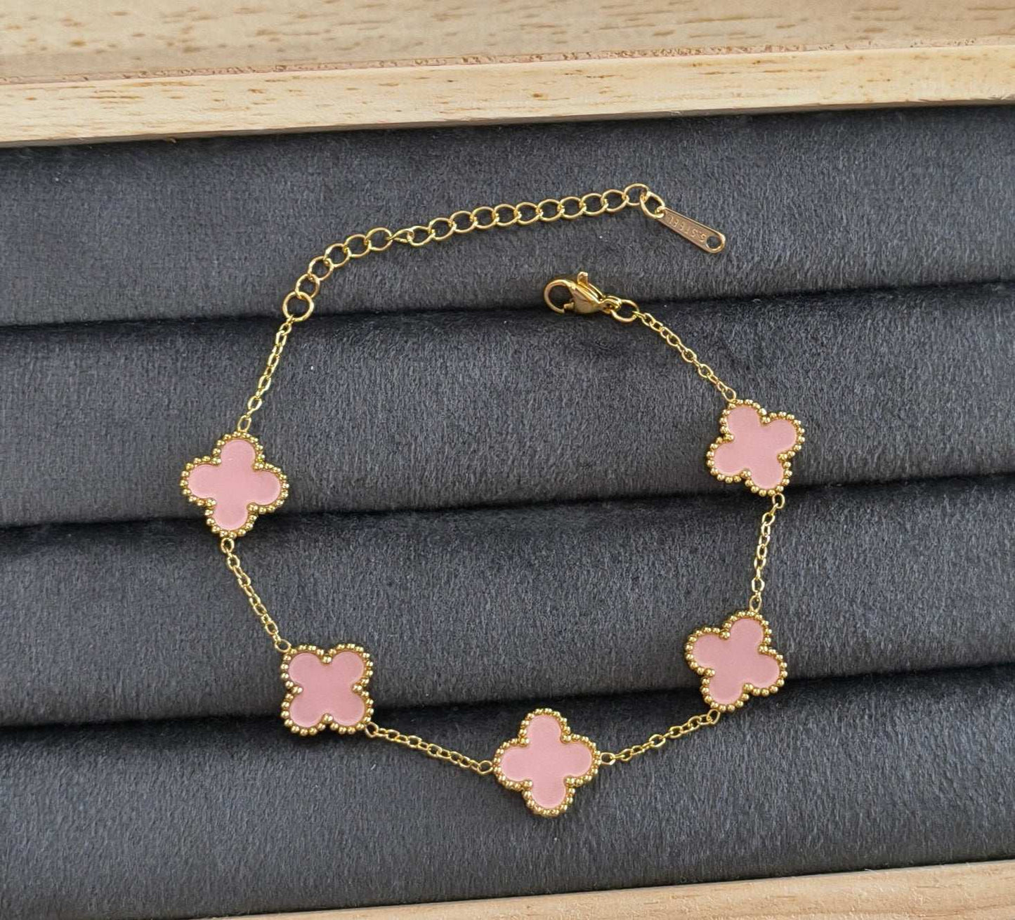 Antitarnish Reversible Baby Pink Clover Chain Bracelet