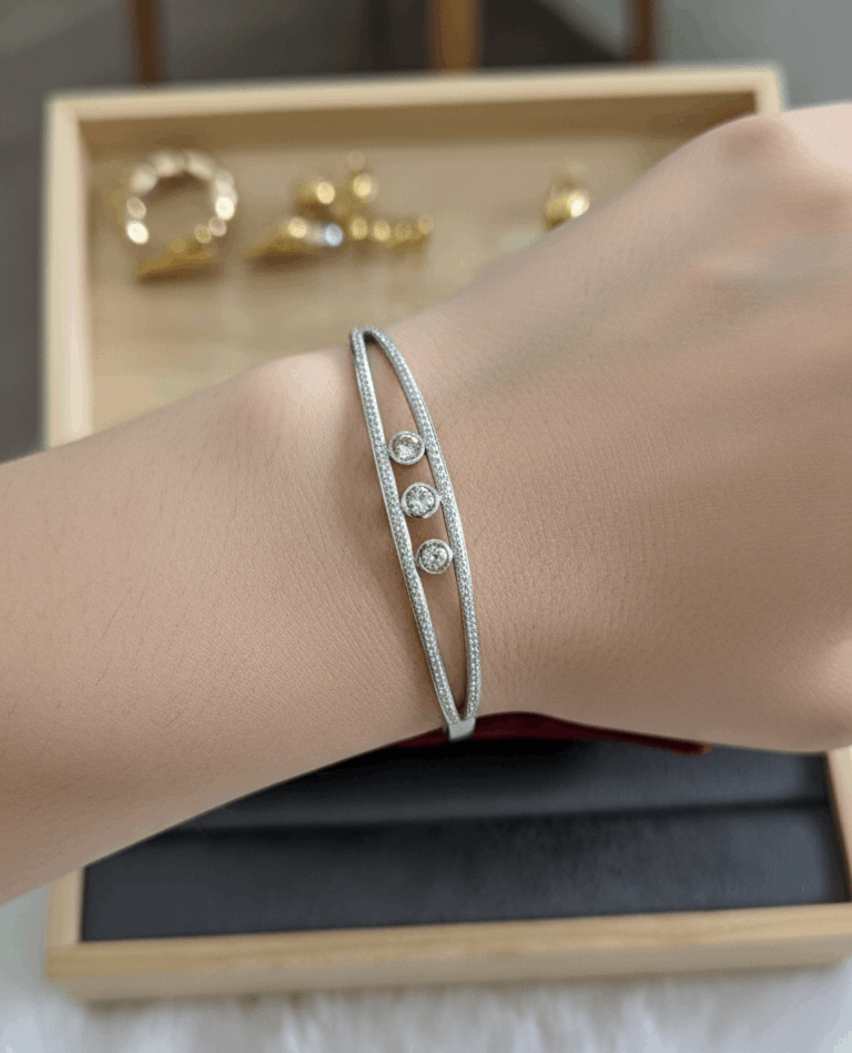 Antitarnish Shiny Stone Studded Bracelet Silver Plated