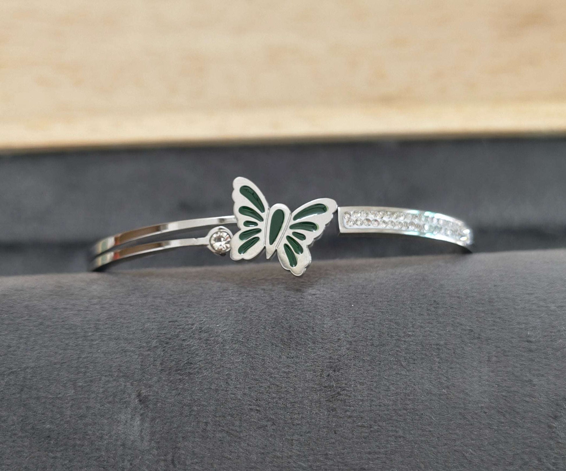 Antitarnish Silver Butterfly Emerald Green Charm Bracelet