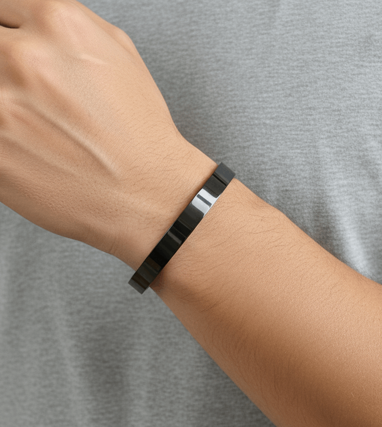 Antitarnish Silver Plated Plain Black Color Men's Bracelet