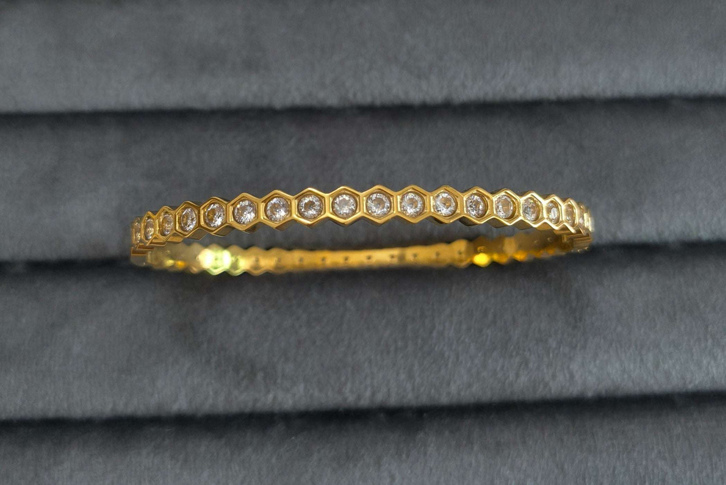 Antitarnish Stone Studded Honeycomb Bracelet 18K Gold Plated