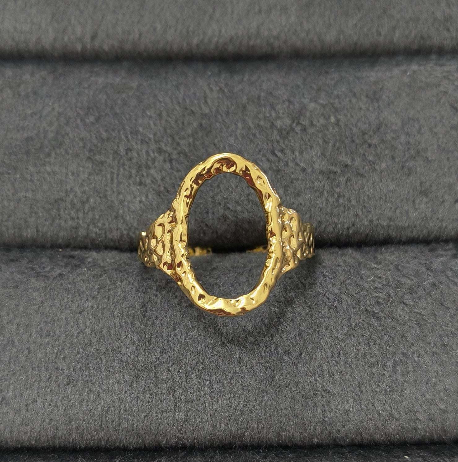 Antitarnish Textured Hollow Ring 18K Gold Plated