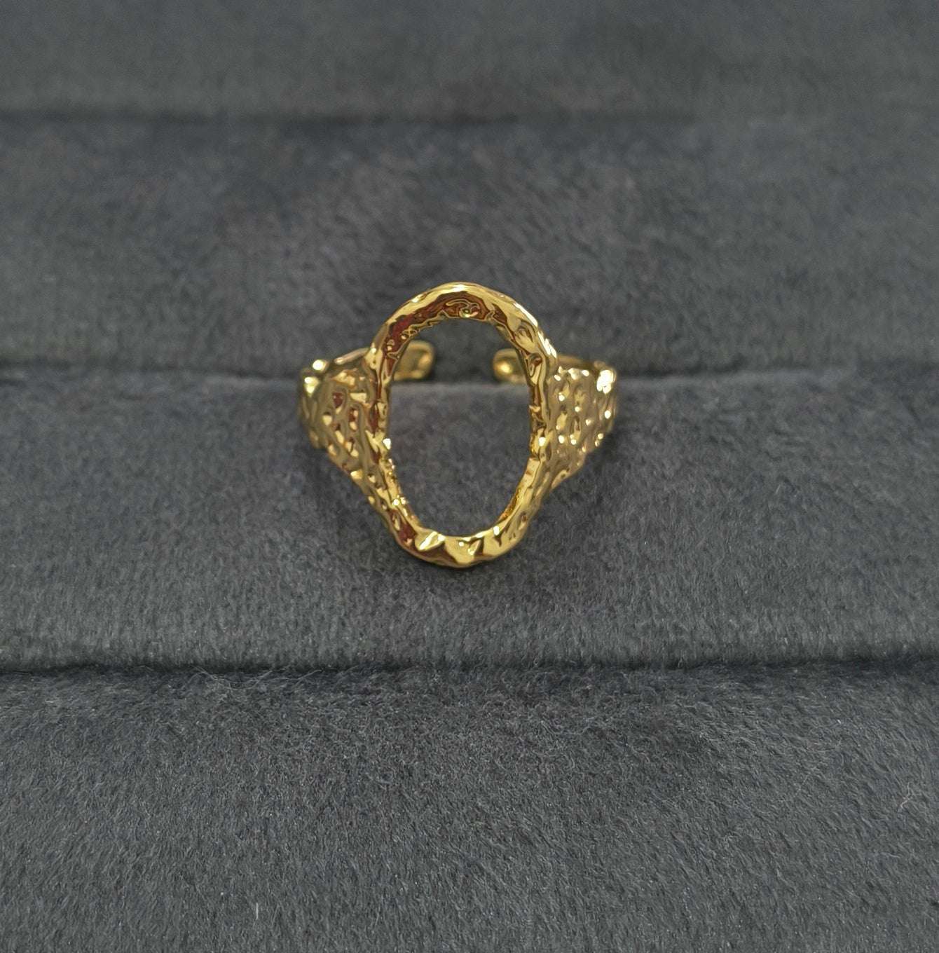 Antitarnish Textured Hollow Ring 18K Gold Plated