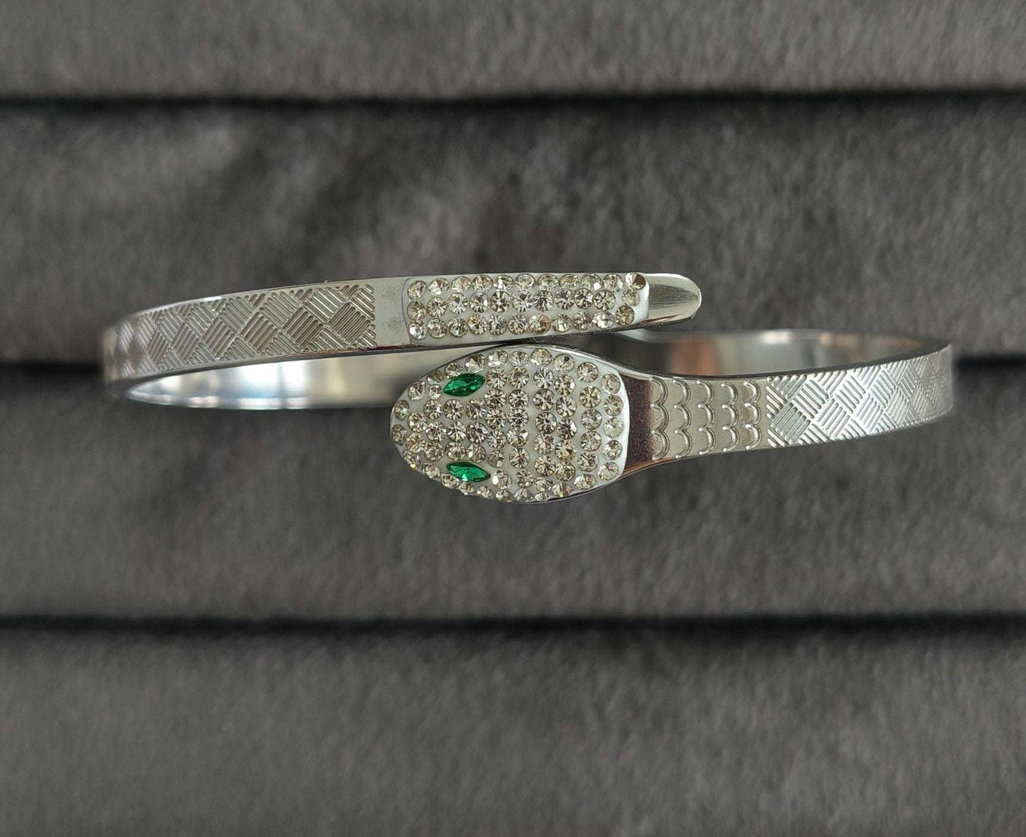 Antitarnish Trendy Snake Sparkle Bracelet Silver Plated